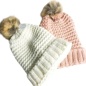 𝅺NEW! BUNDLE 2 Knit Crochet Pom Pom Winter Hats.